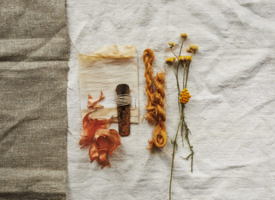 How to make natural dyes using vegetables
